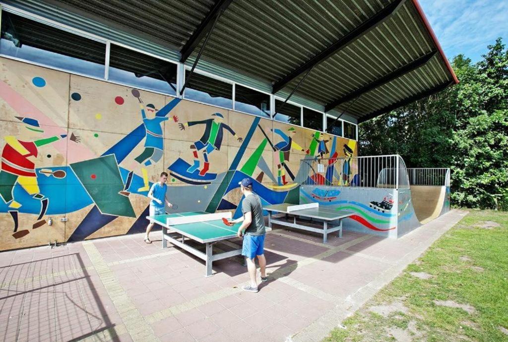 Stacaravan Op 5 Sterren Vakantiepark De Kuilart Friesland Aan Het Meer Met Zwembad 5P 237 Koudum Zewnętrze zdjęcie
